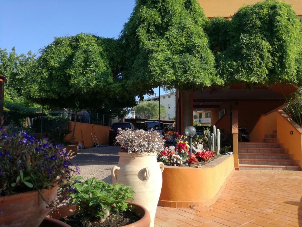 Casa Vacanze Villa Carmela Porto Torres Dış mekan fotoğraf